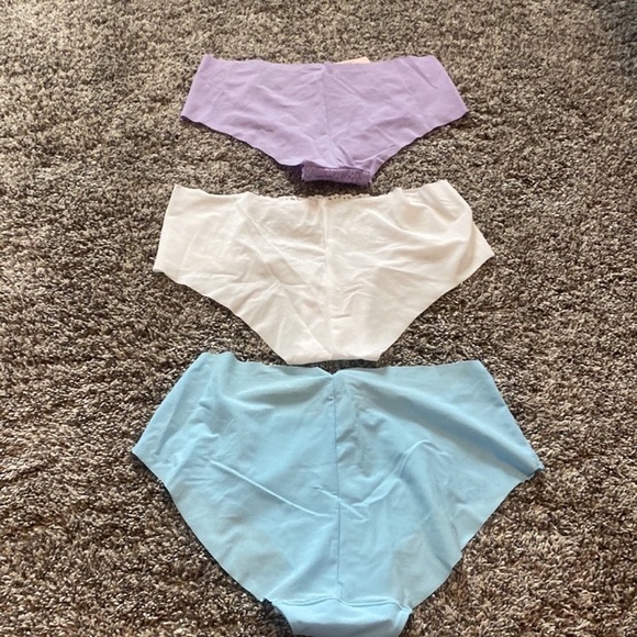 Victoria’s Secret Hiphugger Panties Size Medium - Picture 5 of 5
